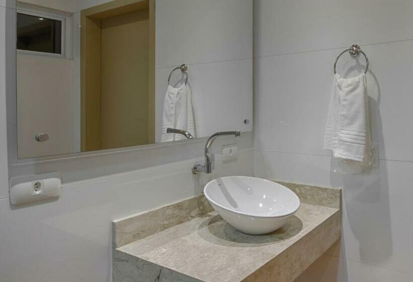 חדר דלוקס לשלושה, Iguassu Inn