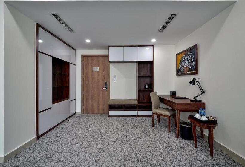 سوییت, The Harmonia