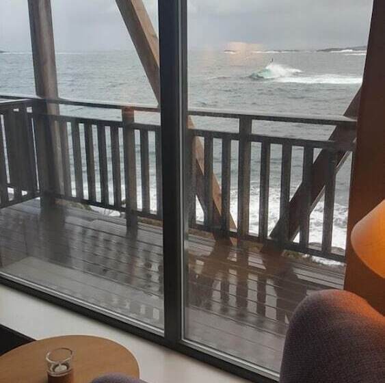 חדר סטנדרט מותאם לאדם עם מוגבלויות, Værlandet Havhotell