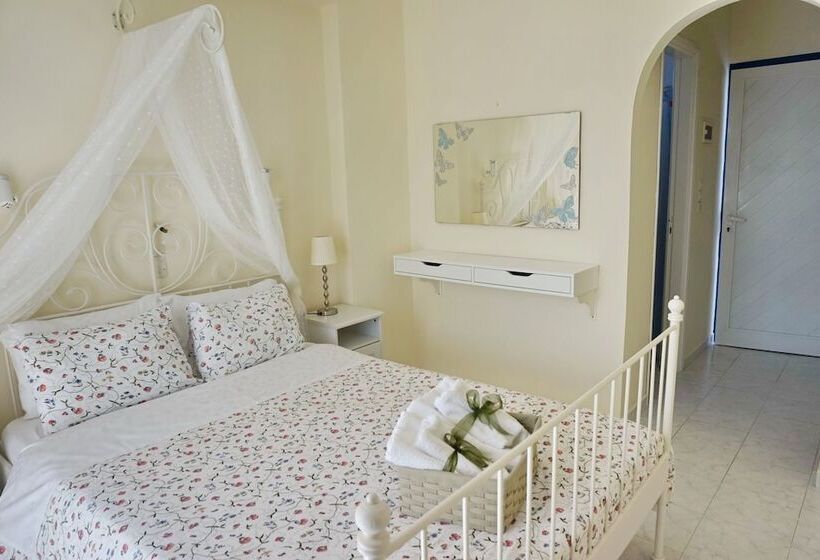 חדר סטנדרט עם מרפסת, Akrogiali