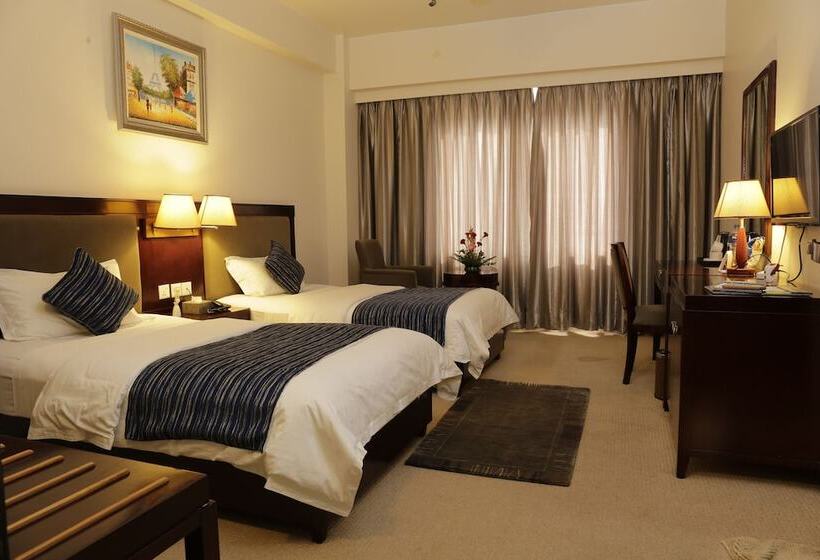 اتاق استاندارد, Club De Novo