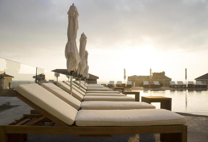 کلبه ییلاقی, Whitelace Resort