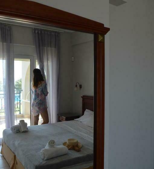 1베드룸 아파트 1층, Thesmos Village