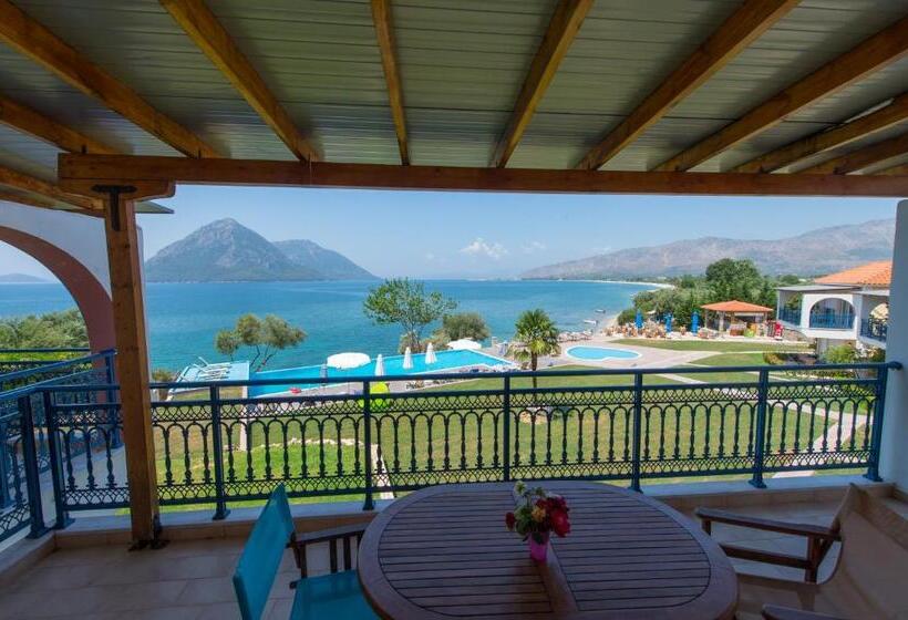 דירת חדר נוף לים, Thesmos Village