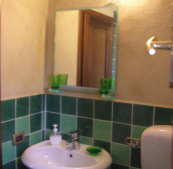 Standard room with outdoor bath, Borghetto Di San Filippo