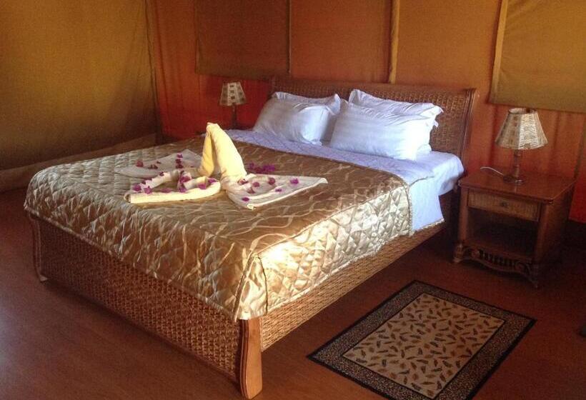 چادر با خدمات رفاهی استاندارد, Aa Lodge Amboseli