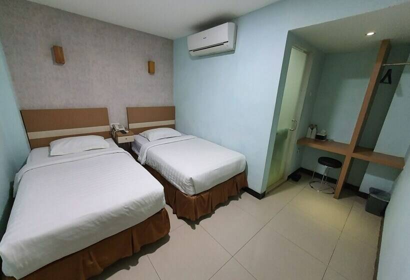 غرفة سوبيريور, Amaliun