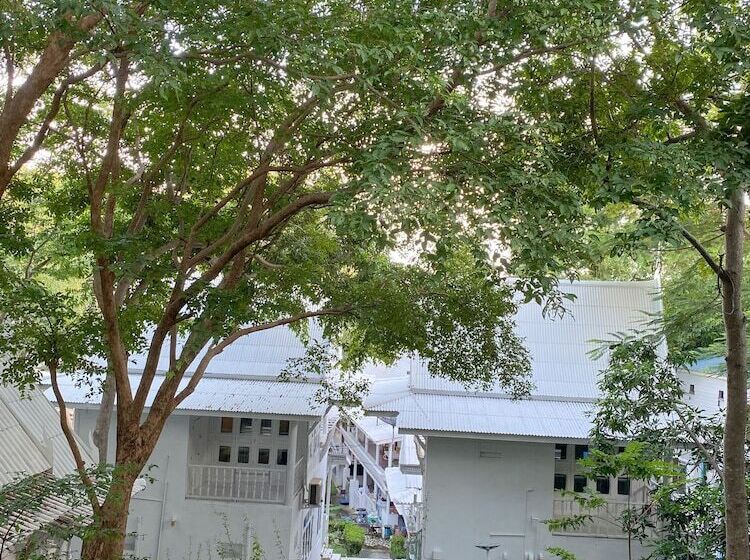 スタンダードルーム, Banthaisangthain Resort