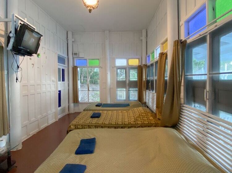Семейный Номер, Banthaisangthain Resort