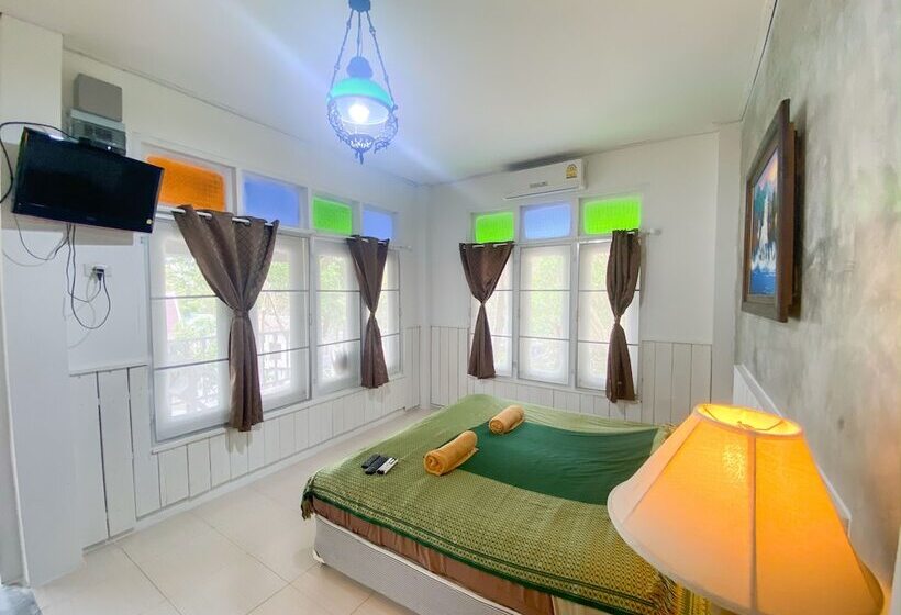 スタンダードルーム, Banthaisangthain Resort