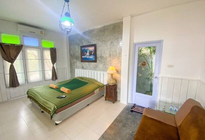 スタンダードルーム, Banthaisangthain Resort