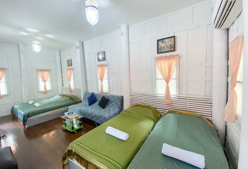 Семейный Номер, Banthaisangthain Resort