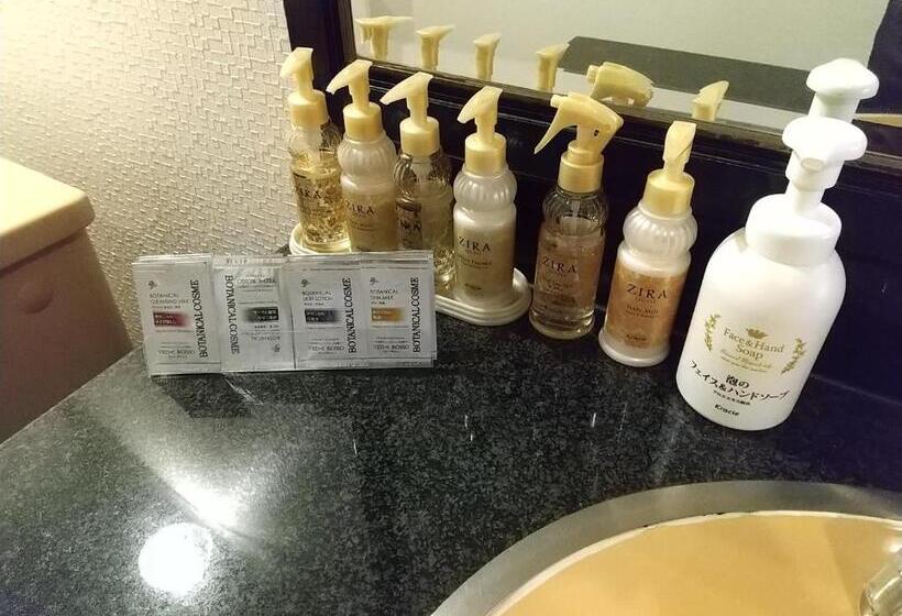 Economy Triple Room, Beni West