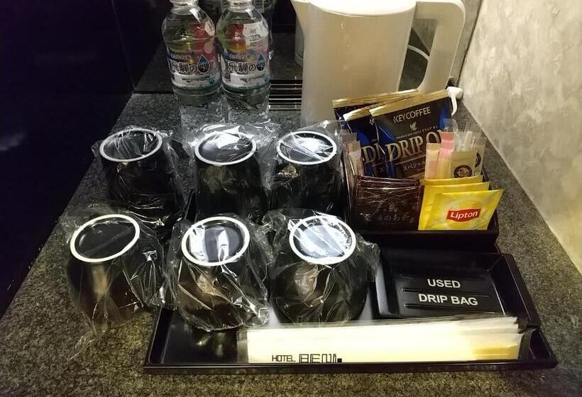 Economy Triple Room, Beni West