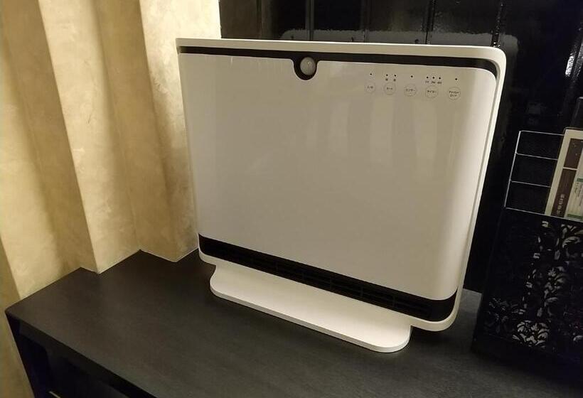 Economy Triple Room, Beni West