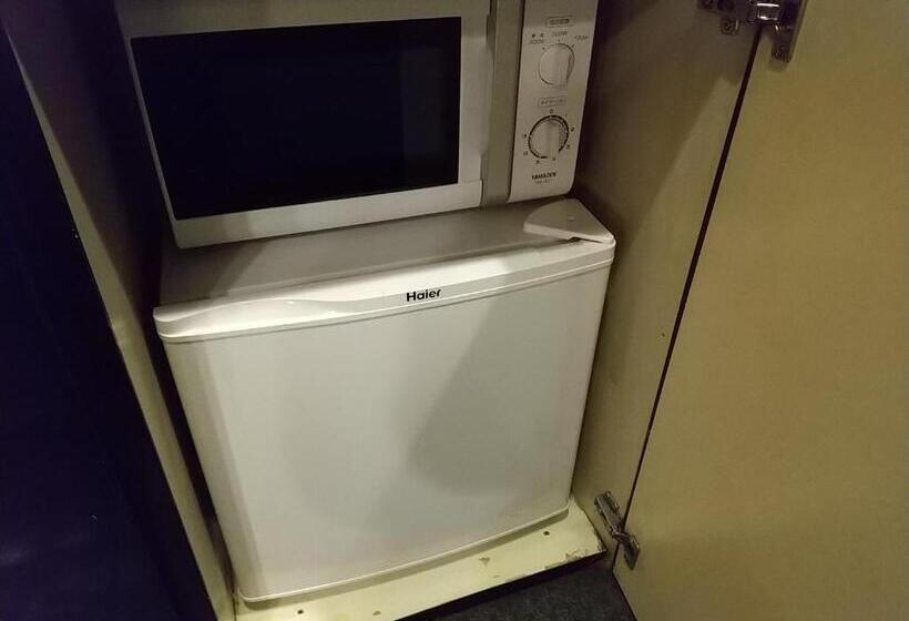 Economy Triple Room, Beni West