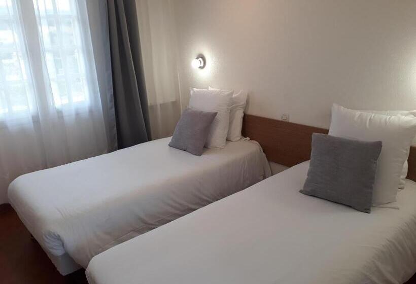 Номер Стандарт, Hôtel Castel Saint Anne