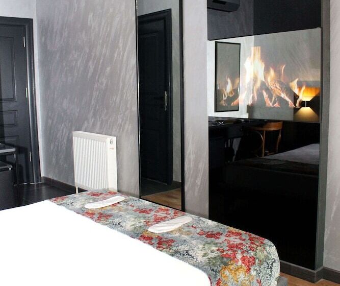 豪华单人间, Istanbul Fair