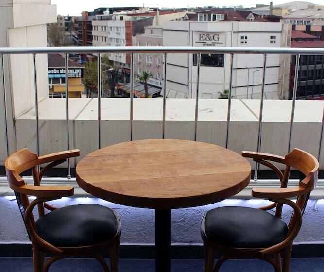 豪华房间, Istanbul Fair