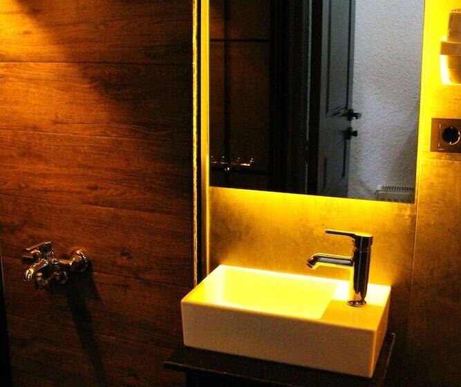 单人经济间, Istanbul Fair