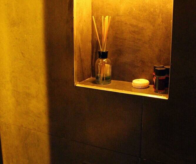 单人经济间, Istanbul Fair