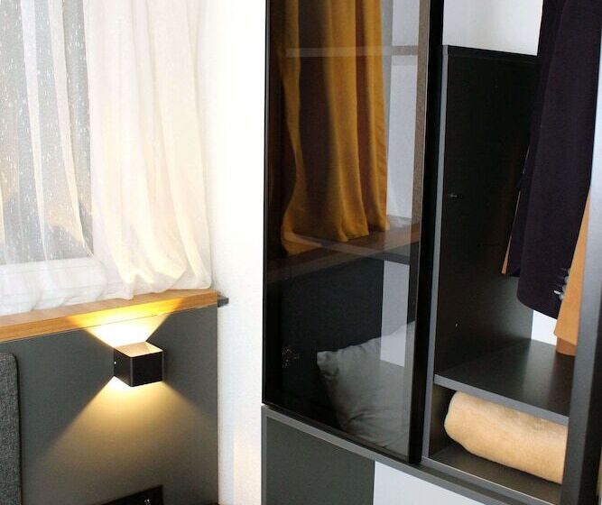 单人经济间, Istanbul Fair