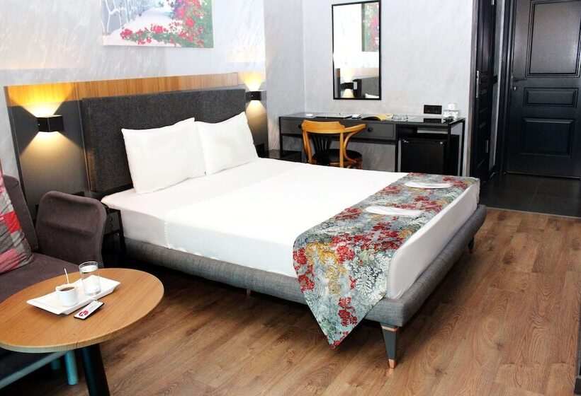 豪华单人间, Istanbul Fair