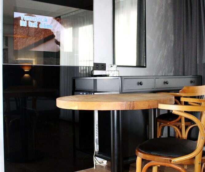 豪华房间, Istanbul Fair