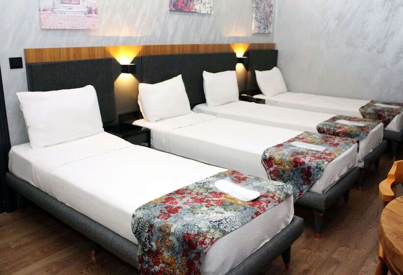 四人豪华间, Istanbul Fair