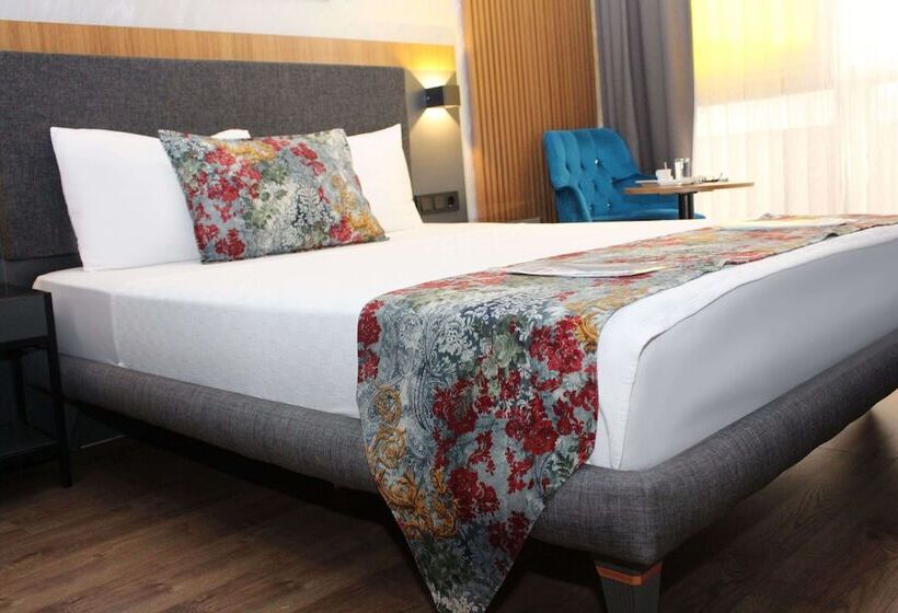 标准间, Istanbul Fair