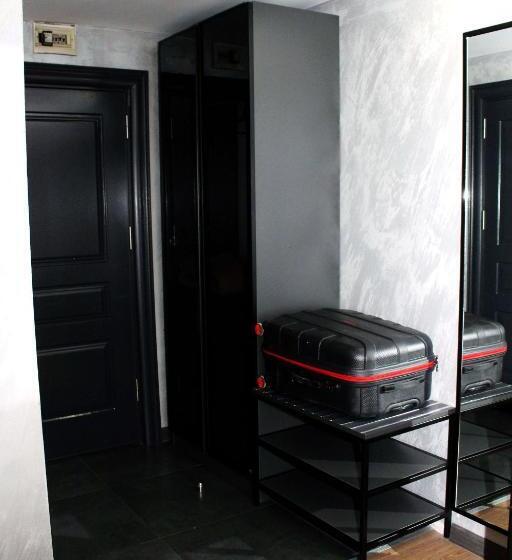 豪华单人间, Istanbul Fair