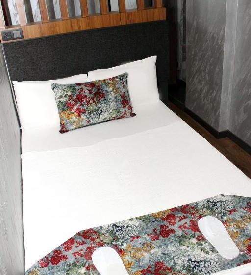 اتاق استاندارد یک نفره, Istanbul Fair
