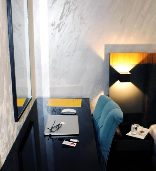 标准间, Istanbul Fair