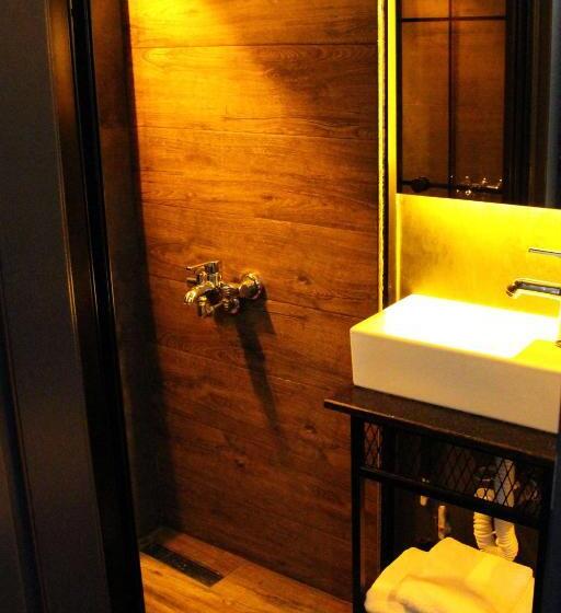 单人经济间, Istanbul Fair