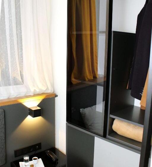 单人经济间, Istanbul Fair