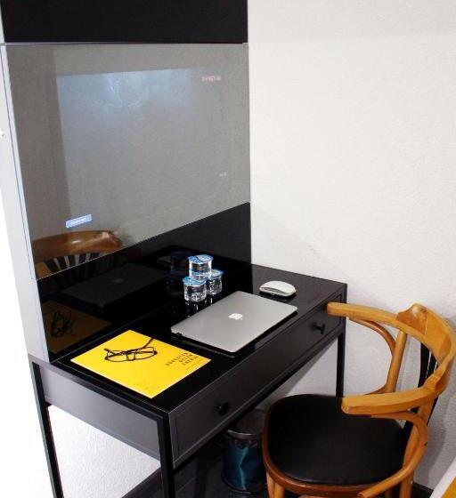 单人经济间, Istanbul Fair