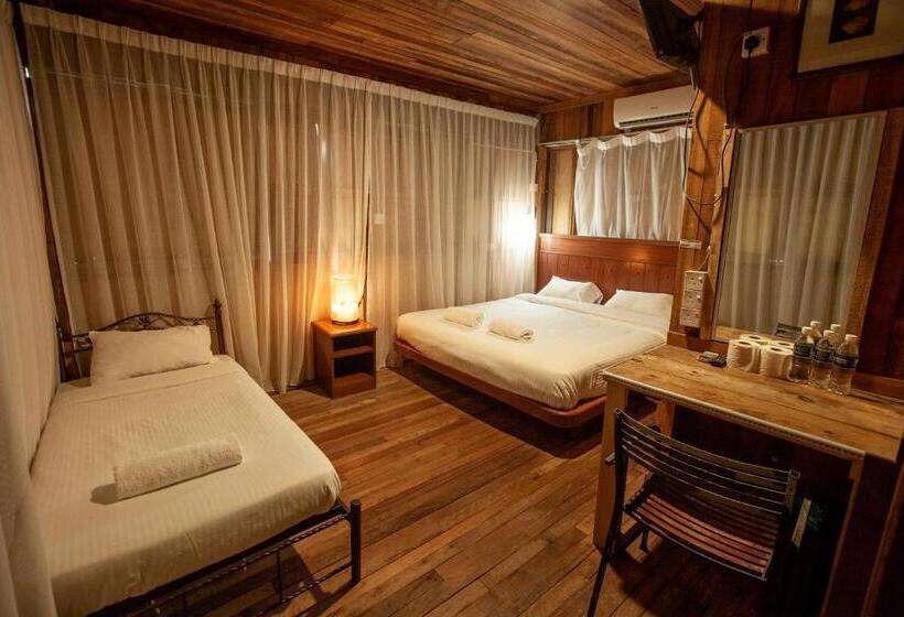 Quarto Familiar Deluxe, Joe Fisherman Inn