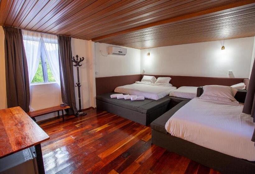 Четырехместный Номер Стандарт, Joe Fisherman Inn