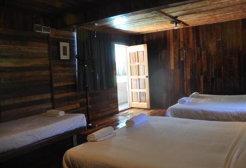 Семейный Номер, Joe Fisherman Inn