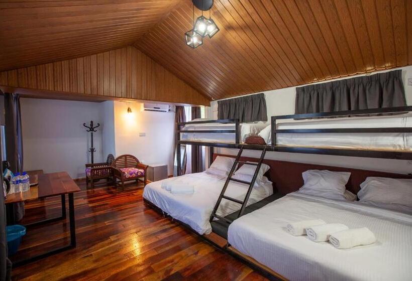 Quarto Familiar Vista Montanha, Joe Fisherman Inn