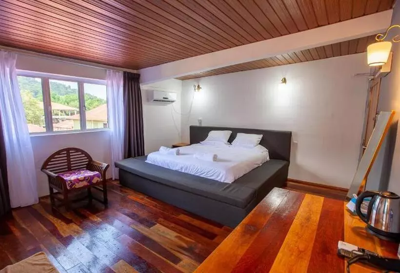 Superior-huone King-vuode, Joe Fisherman Inn