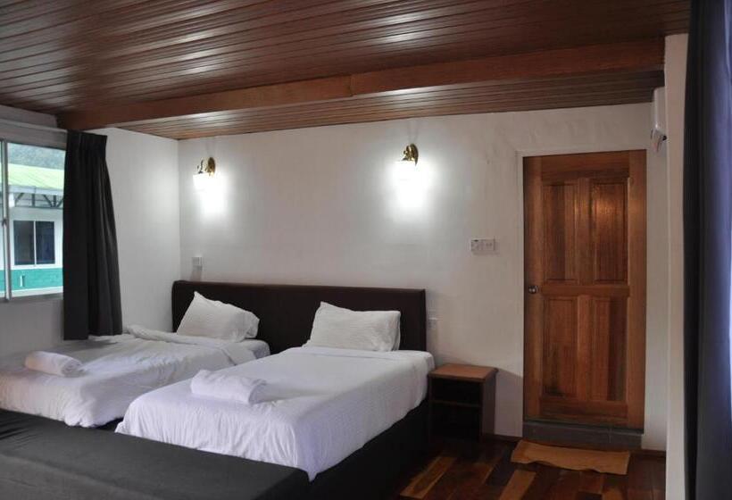 Quarto Superior, Joe Fisherman Inn