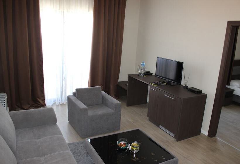 سوئیت پریمیوم, Opera House