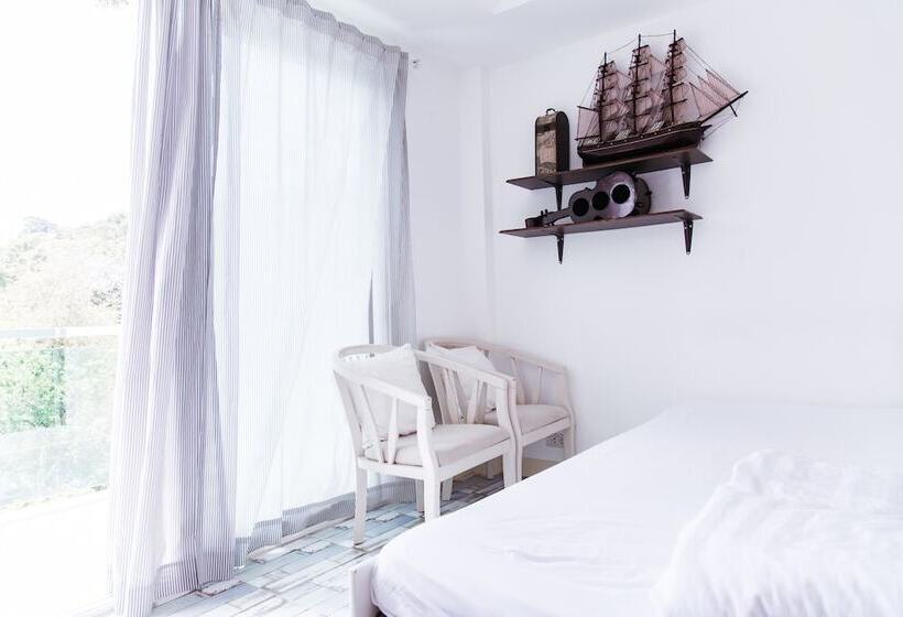 １ベッドルームペントハウスアパート, Pandora