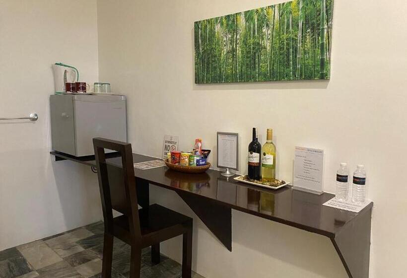 Номер Deluxe Вид на Море, Papa Freds Beach Resort