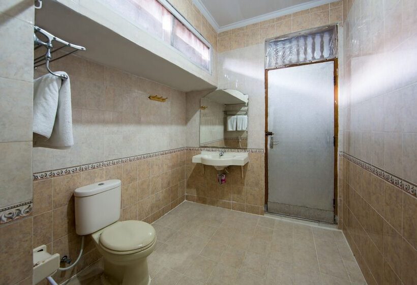 Quarto Familiar, Puri Tamu