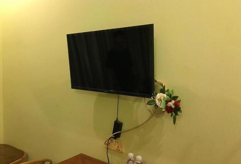 Üç Kişilik Standart Oda, Side Walk