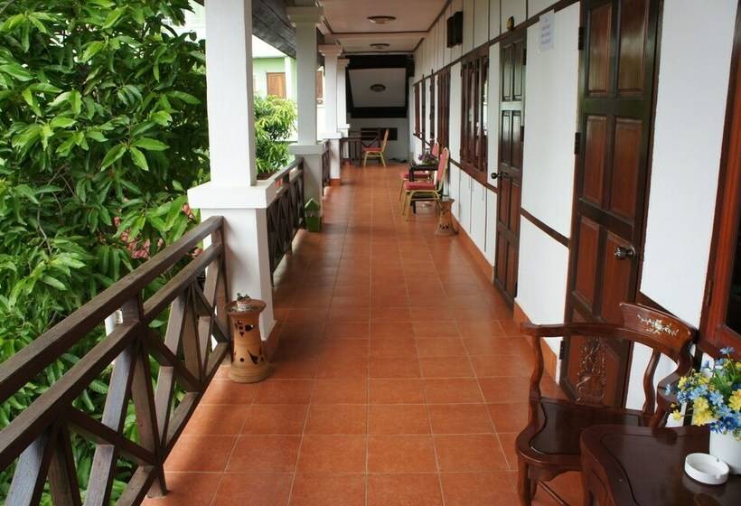 اتاق استاندارد, Suksavanh River