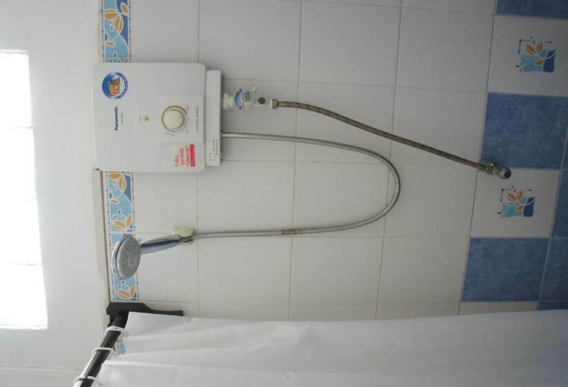 اتاق استاندارد, Suksavanh River