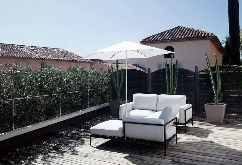 سوئیت جونیور با تراس, White 1921 Saint Tropez